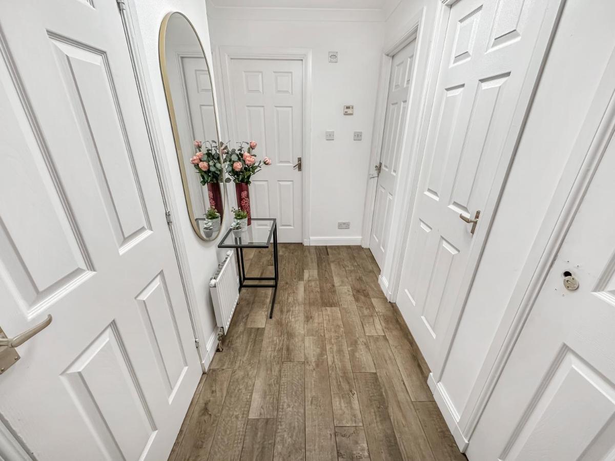 Comfortable 2 Bedroom Flat In The City Centre Edinburgh Eksteriør billede